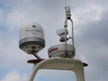 Установка спутниковой антенны на яхту Jeanneau Prestige 46