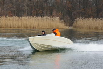 Прошли ходовые испытания моторного катера Дончак, 4.7 "V"